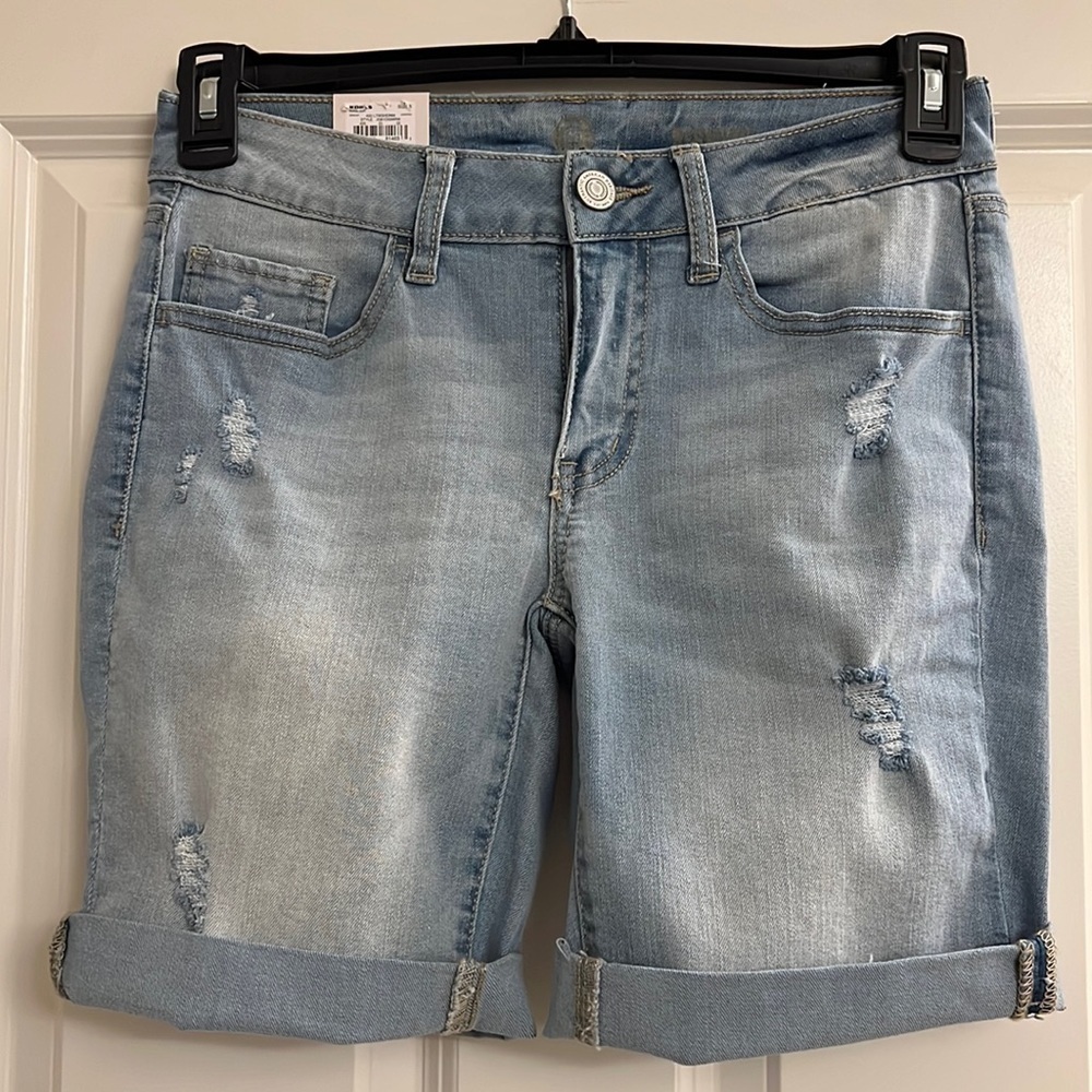 So Bermuda Shorts